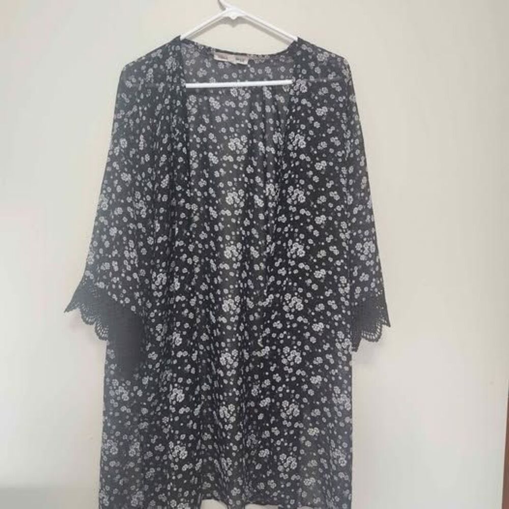Wallflower Black Daisy Floral Kimono XL